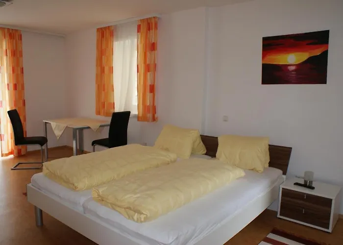 Bauer Πανσιόν 2*